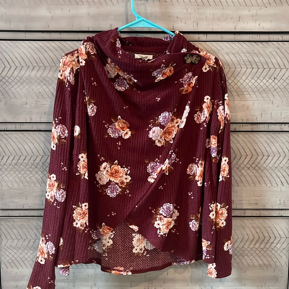 Pretty wrap Top